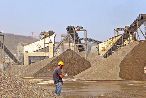 花崗巖制砂出沙率多少？花崗巖制砂生產(chǎn)線怎么配置？