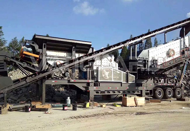 貴州時(shí)產(chǎn)150噸移動(dòng)破碎站客戶現(xiàn)場(chǎng)