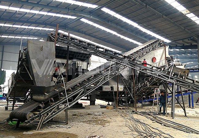 安徽時(shí)產(chǎn)150噸移動(dòng)破碎站現(xiàn)場(chǎng)